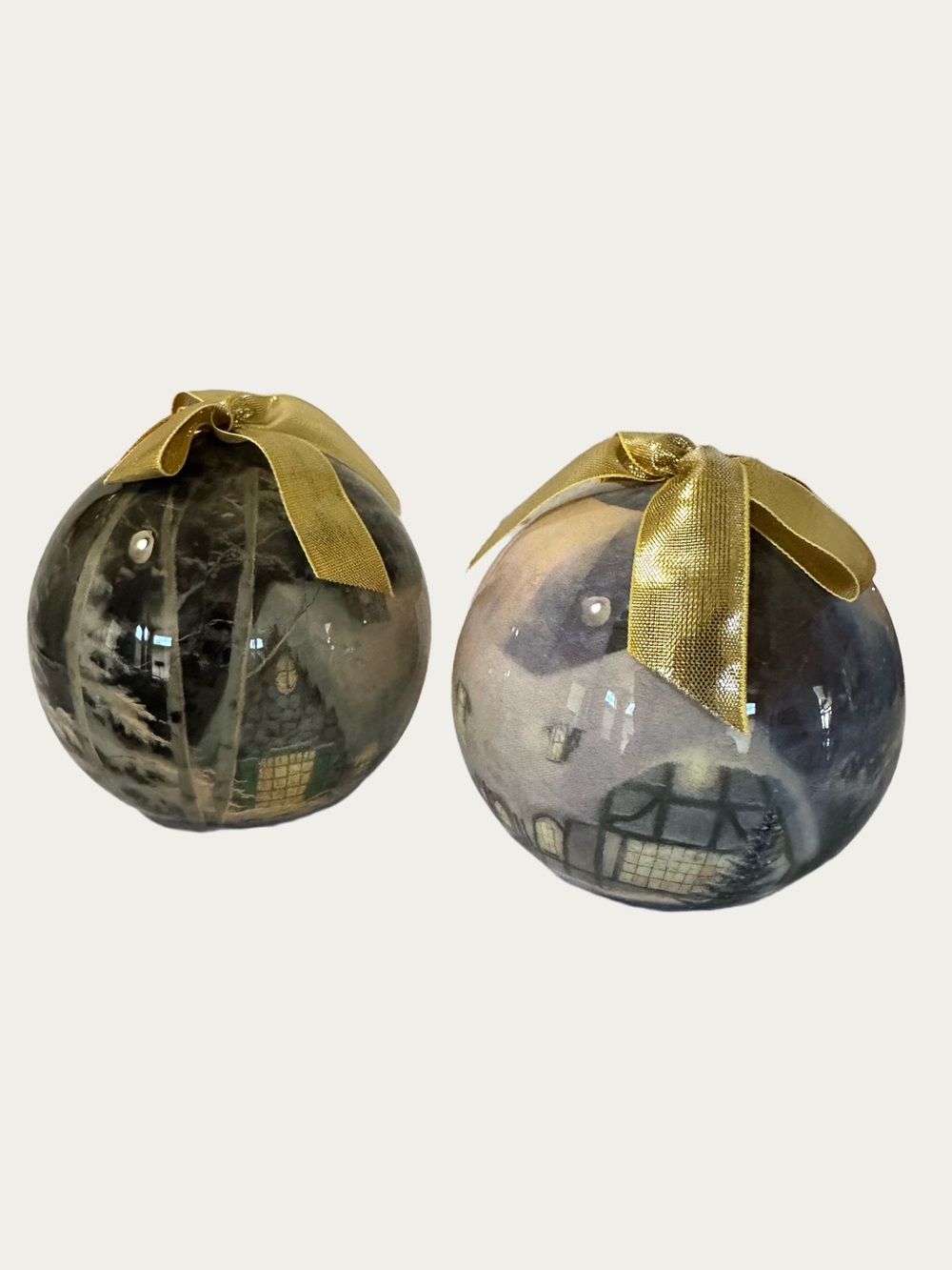 Thomas Kinkade "Memories of Christmas" Ornament Set 8 - Picture 13 of 16